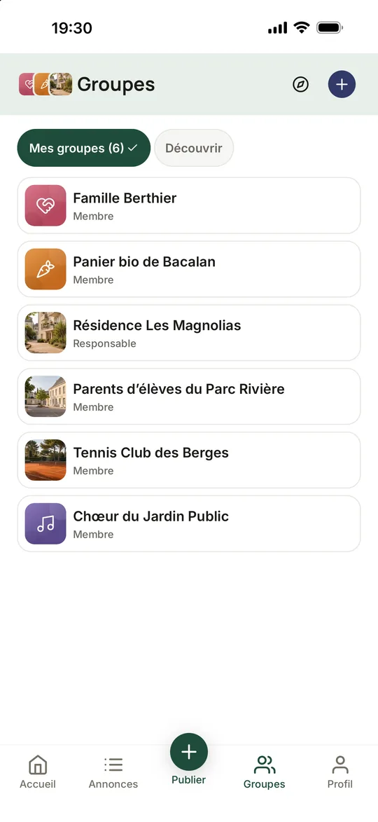 Liste « Mes groupes » dans Coloopy : une famille, un panier bio, une résidence, des parents d’élèves, un club de tennis et une chorale